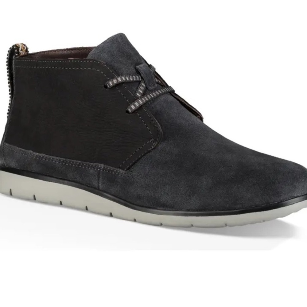 UGG Freamon Gray Suede Waterproof Chukka Boot Men’s Size 11